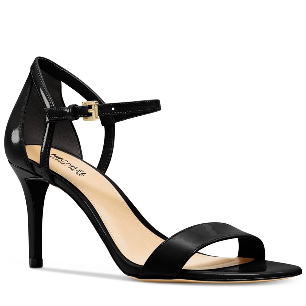 MICHAEK KORS Simone Strappy Heels PATENT BLACK